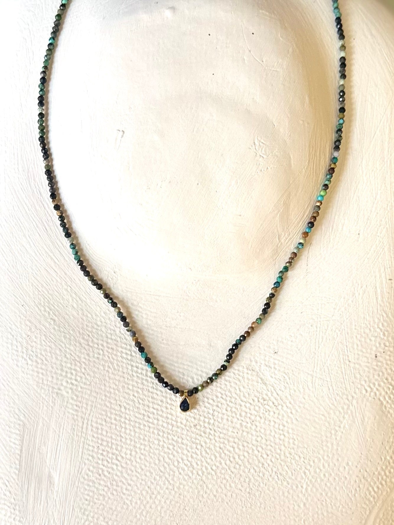Collares de piedras naturales
