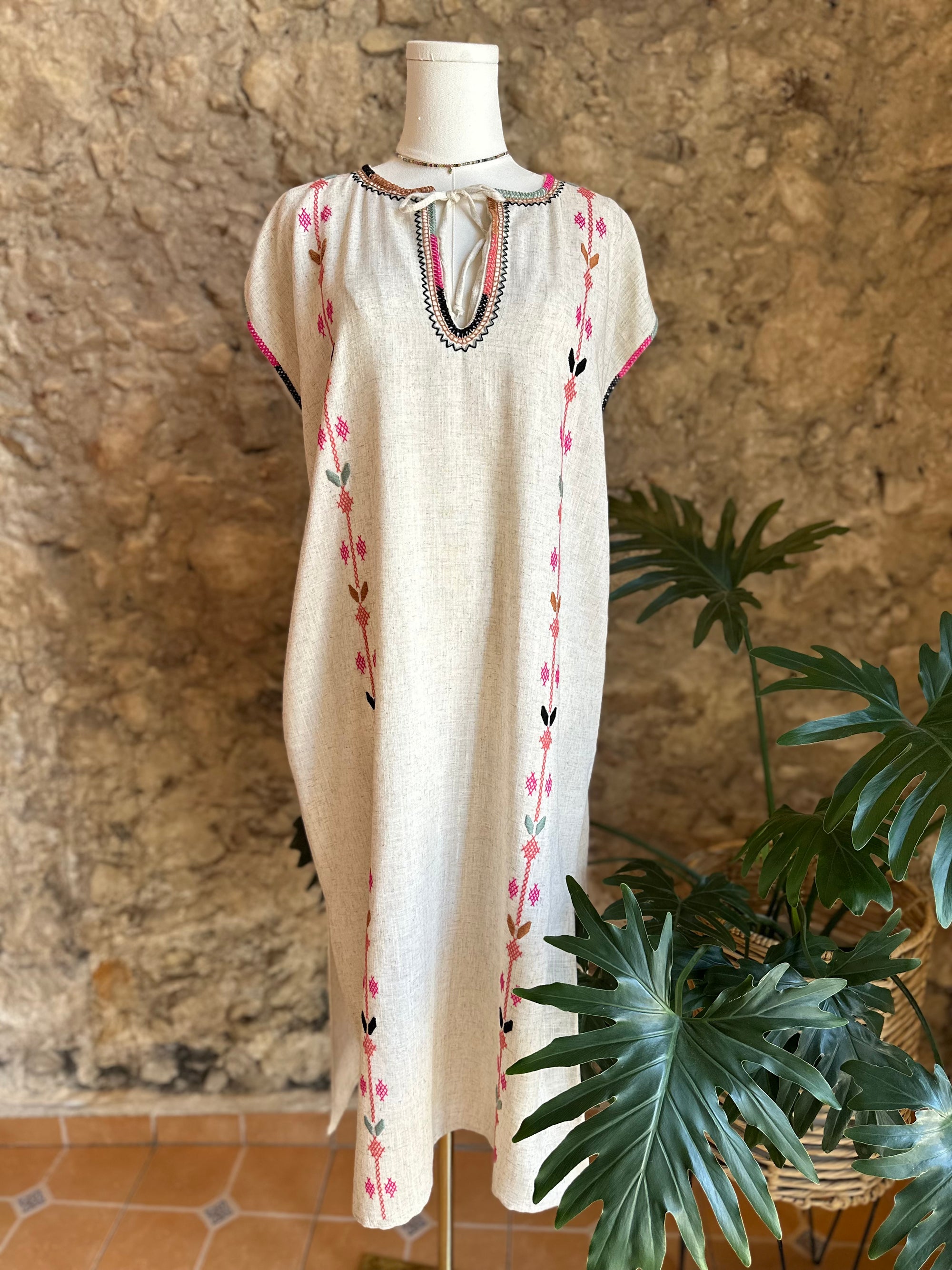 Vestidos y Huipiles Folklora