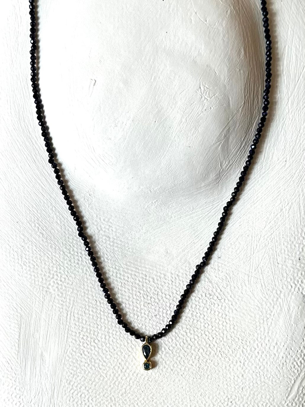 Collares de piedras naturales