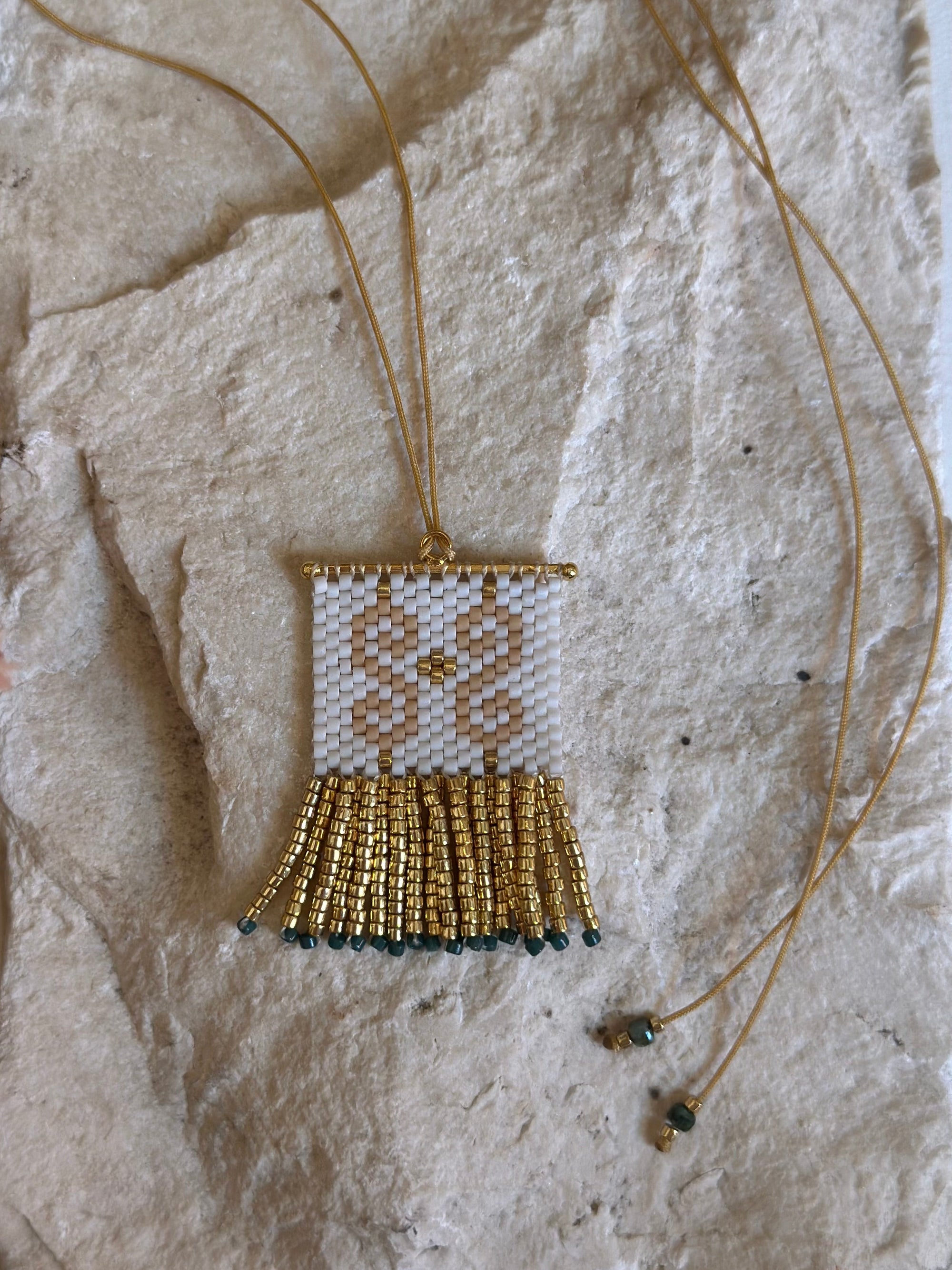 Collar Tapete Caracol