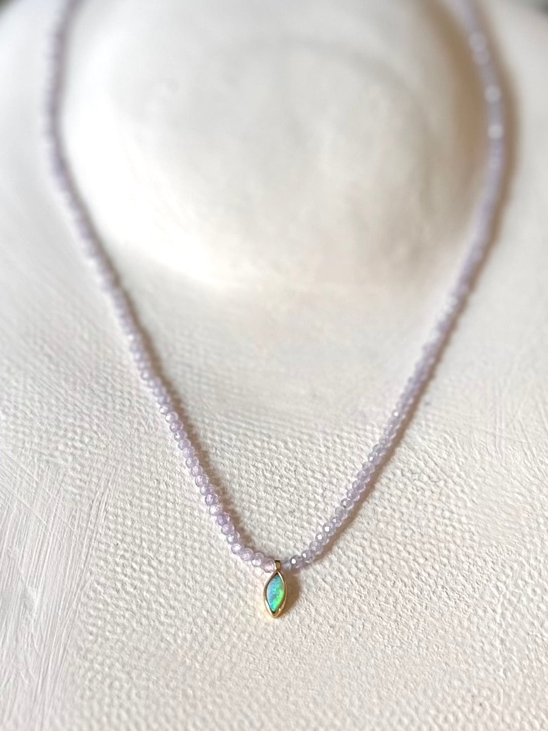 Collares de piedras naturales